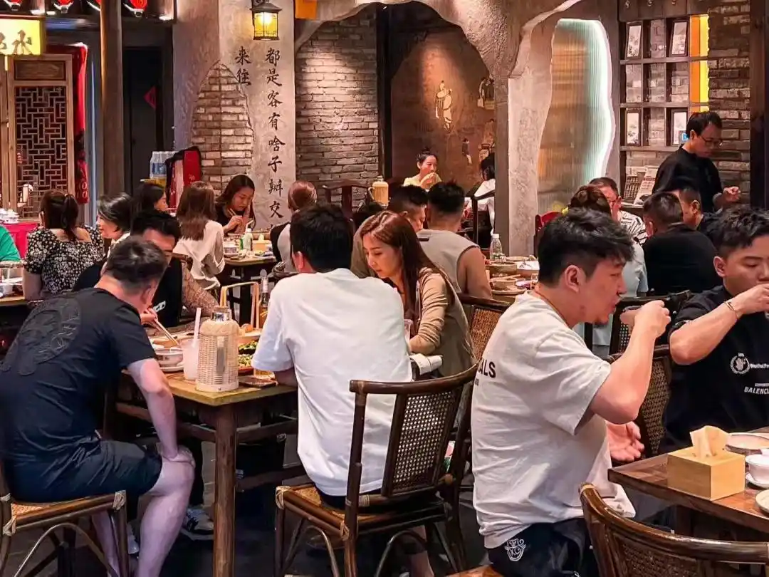 成都美食文化_成都休闲效果好不好_成都悠闲生活