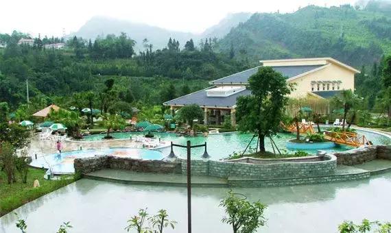 成都黑竹沟温泉山庄_峨边黑竹沟温泉山庄住宿_成都桑拿推荐